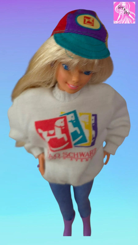 🛍️✨ 1994 Shopping Spree FAO Schwarz Barbie | 90s Collector Doll | Retro Sweatshirt &amp; Cap Look ✨🛍️