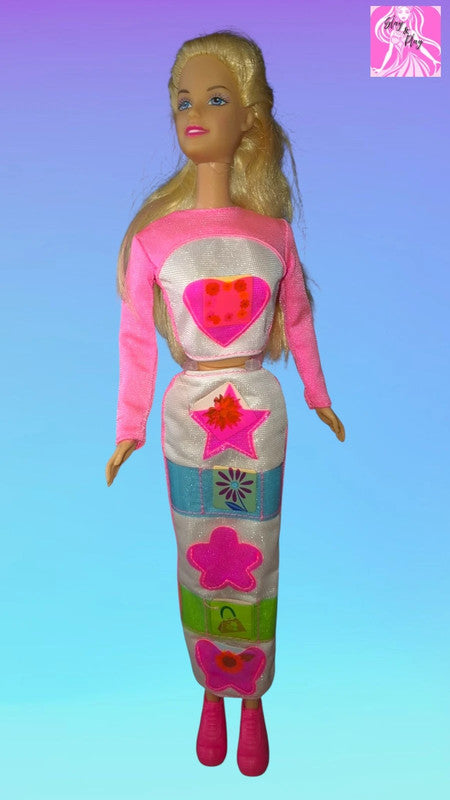 📸✨ 2000 Picture Pockets Barbie | Neon Pink Outfit | Vintage Millennium Collection ✨📸