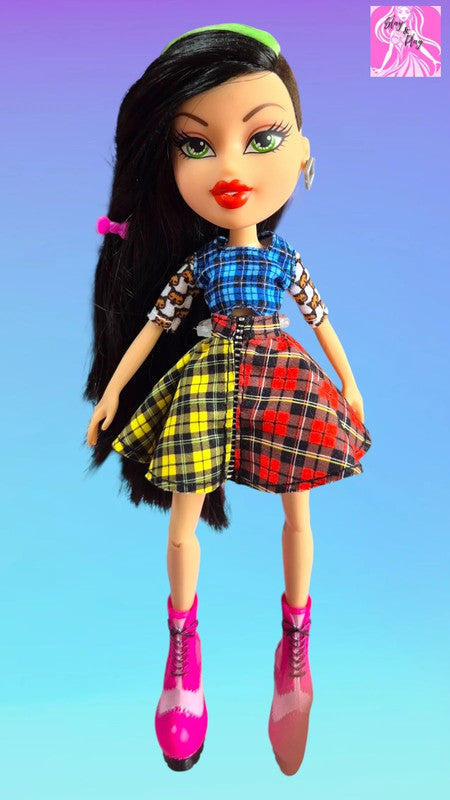 Hello my name is jade Bratz doll