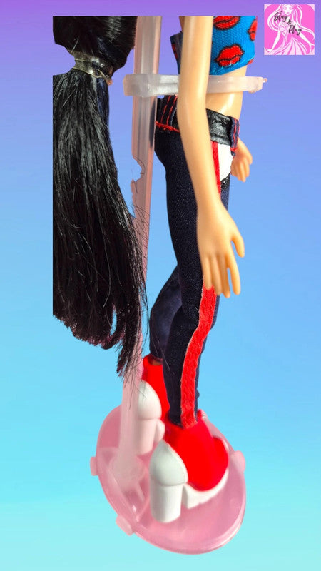 Bratz Doll - Jade in Kiss Print Crop Top & Red Boots