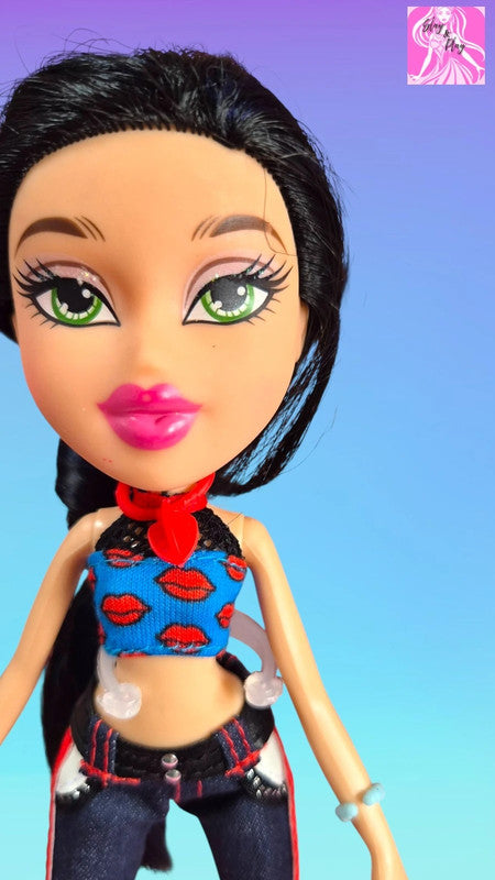 Bratz Doll - Jade in Kiss Print Crop Top & Red Boots