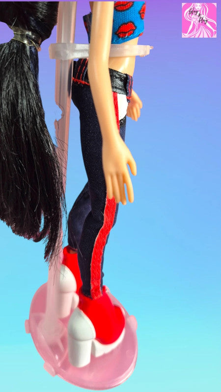 Bratz Doll - Jade in Kiss Print Crop Top & Red Boots