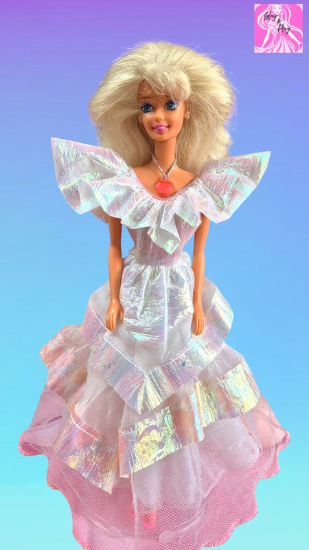 1992 Secret Hearts Barbie – Colour-Changing Magic
