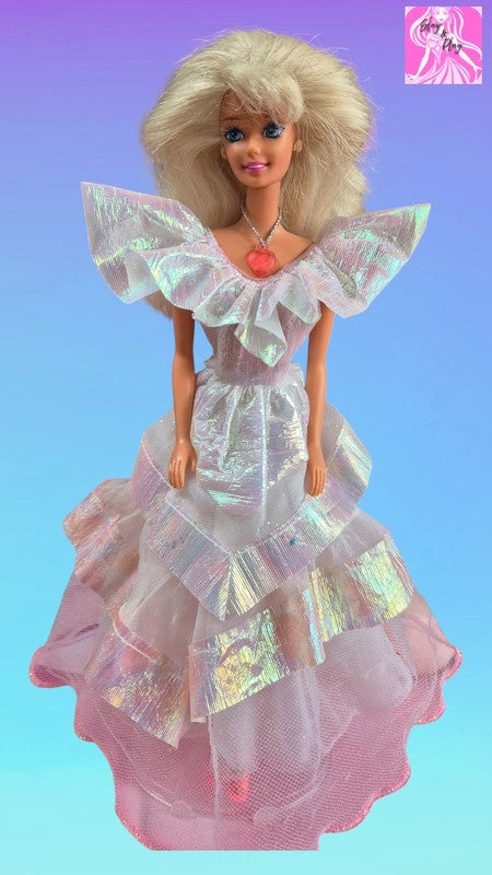 1992 Secret Hearts Barbie – Colour-Changing Magic