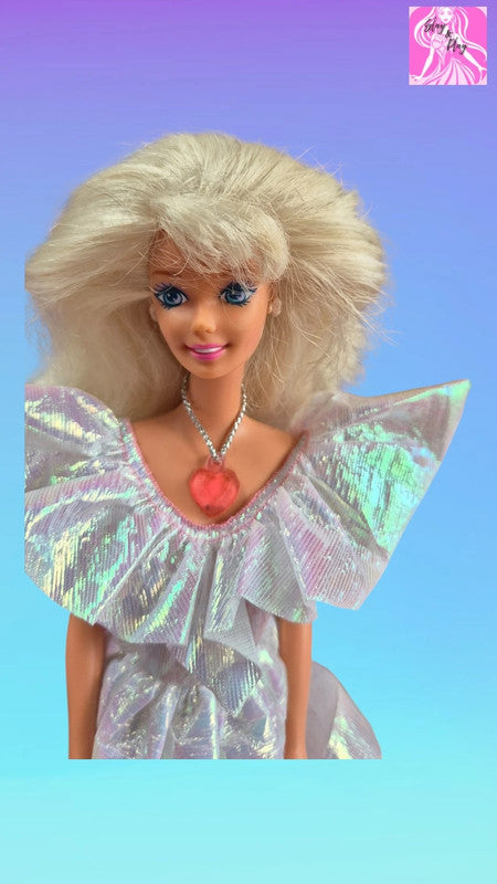 1992 Secret Hearts Barbie – Colour-Changing Magic