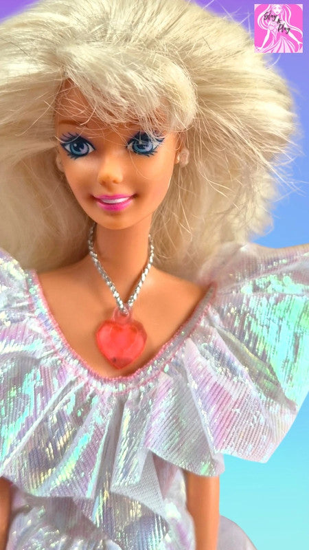 1992 Secret Hearts Barbie – Colour-Changing Magic