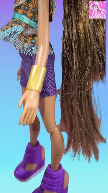 Bratz selfie snaps doll Yasmin