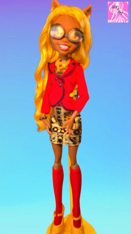 Frights, Camera, Action! Clawdia Wolf Doll.