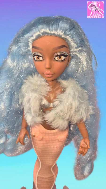 Mermaze Mermaidz shellenelle Doll - Stunning Silver Hair & Makeup (Doll Only)