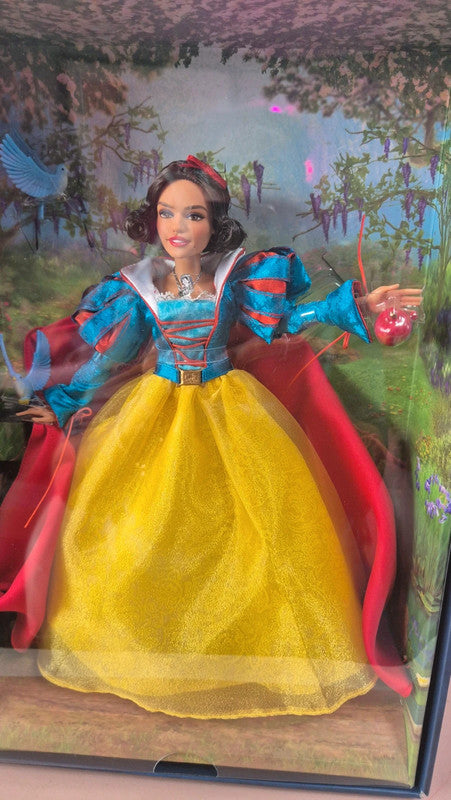 Mattel Disney Collector Snow White Live Action Movie Fashion Doll Signature Outfit