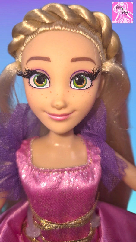 Absolutely stunning Disney Style Series Rapunzel doll ready for her next adventure!