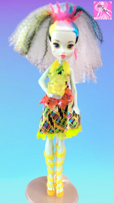 Monster High Electrified High Voltage Frankie Stein - Shockingly Gorgeous - Excellent Condition