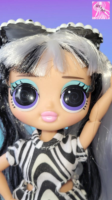 L.O.L Surprise O.M.G Lights Groovy Babe Fashion Doll
