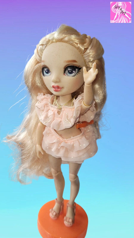 Rainbow High Victoria Whitman Fashion Doll