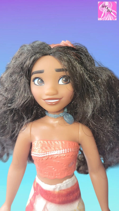 Disney Princess Royal Shimmer Moana Doll
