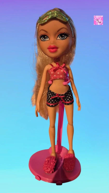 2015 Bratz Sleepover Cloe Doll | Slumber Party Fashion | Cozy Pajama Style