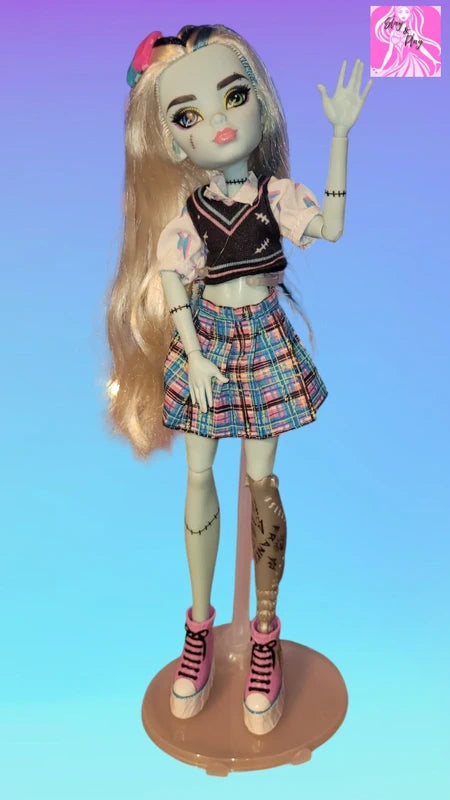 Monster High Frankie Stein | Electrifying Icon | Ghoul Power | Monster High Doll