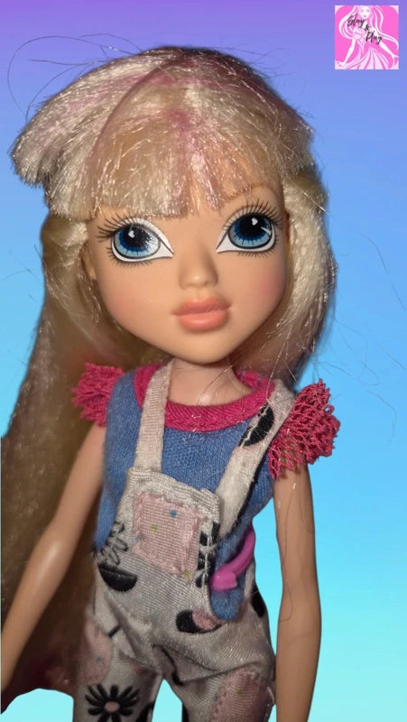 2009 Moxie Girlz Avery Creative Me Doll | Original Release | Rare Y2K Fashion Doll