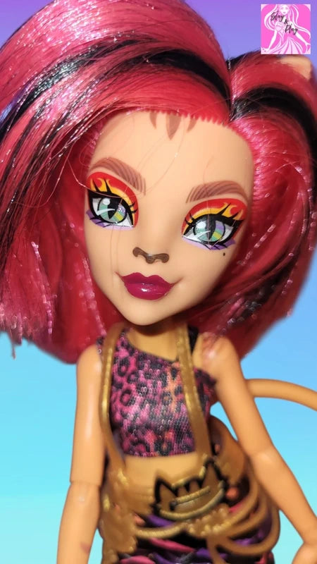 Monster High G3 Skull Shores Neon Frights Toralei Stripe | Fierce Feline | Third Generation Icon